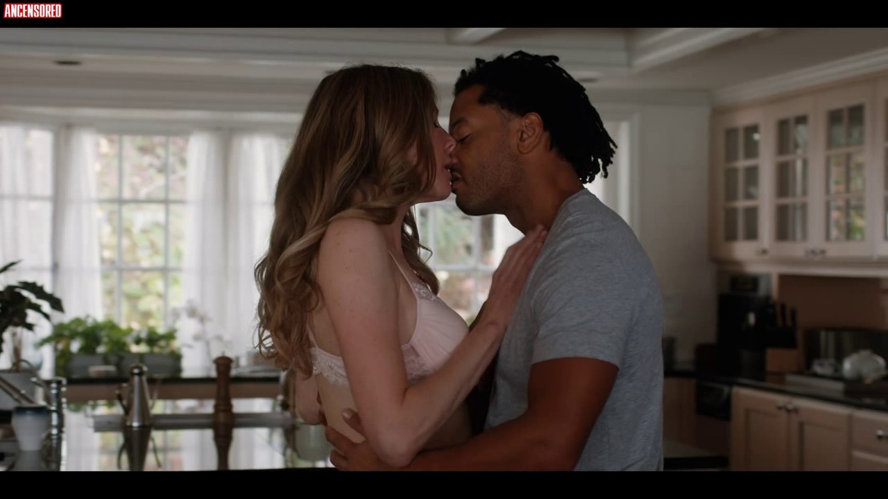sarah chalke in a bikini - download jav sub indonesia mother daughter nudism