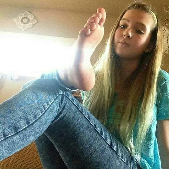 little angel footjob - lacked raw rainbeaux smith nude