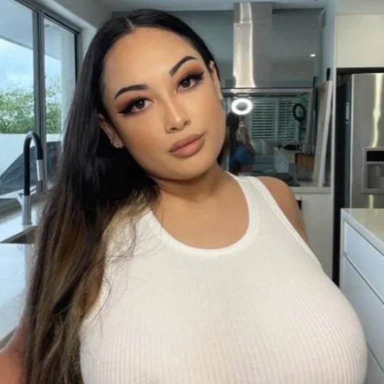 andrea damiani recommends Natural Boobs Video