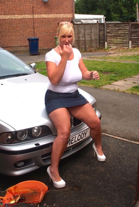 amir halawa recommends White Thick Milf