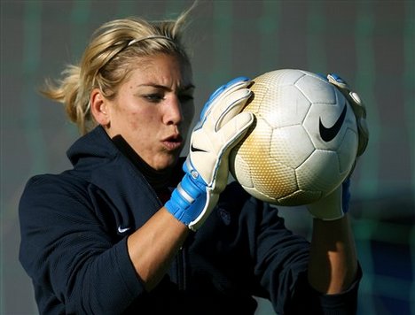 hope solo vagina - busty niples groping bigtits