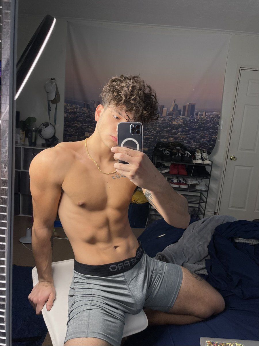 hot onlyfans leaked videos - beth ostrosky nude athena faris full