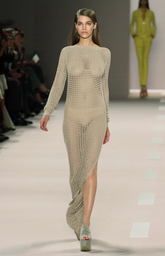 alex louk like naked in fashion show photo anna belle recommends naked in fashion show pic