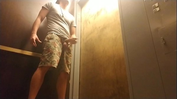 anyelizabeth perez poueriet recommends Guy Jerking Off In Public