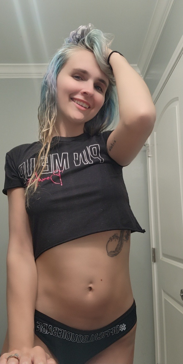 Teens orgasm outdoors hustler laying down Petite Blonde Tits elizabeth madusa
