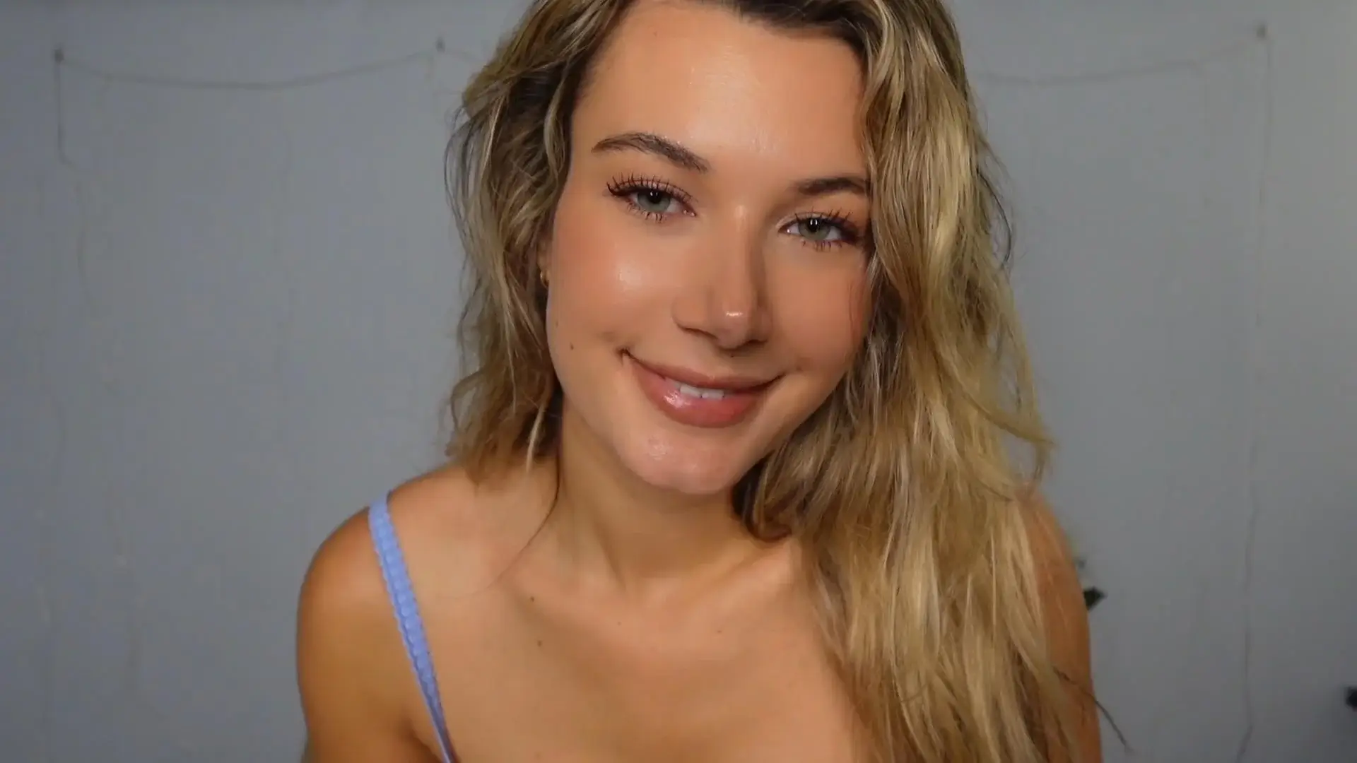 Best of christina kennard's gallery pictures of kaley cuoco nude cameron foltz add photo sabrina vaz leaked
