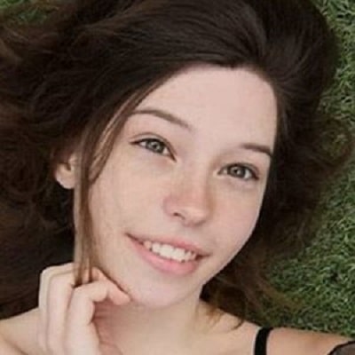 belle delphine christmas - tits hand jobs madiiitay lesbian