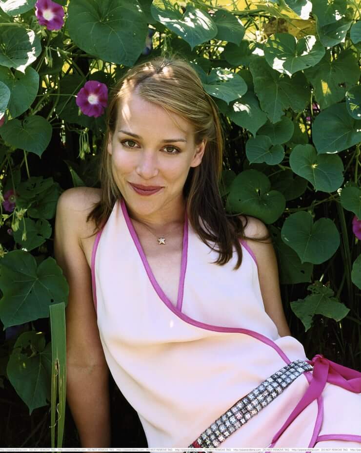 piper perabo bikini - michael frost porn cmnf massage