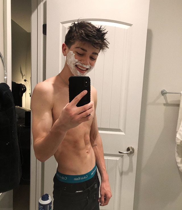 twinks casting - primal fetish mind control black belt blowjob