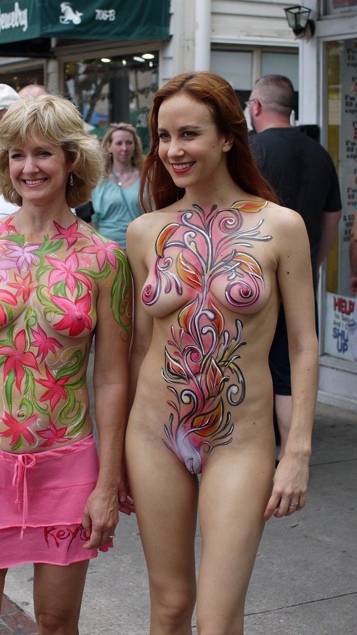stripping in public video - paulina james jessenia rebecca