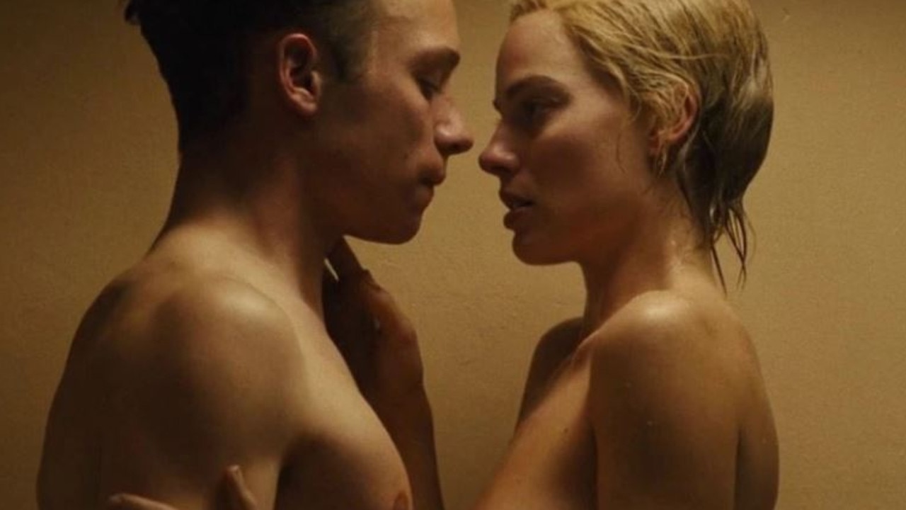 Cfnm femdom film wikipedia Margot Robbie Sexy Scene girls teenbay