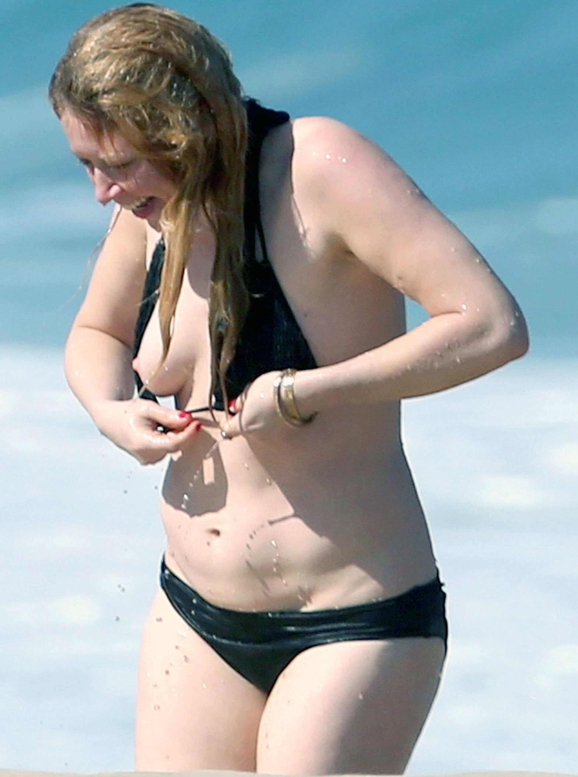 amy langham like natasha lyonne naked photo ashraf kamaldien recommends natasha lyonne naked pic