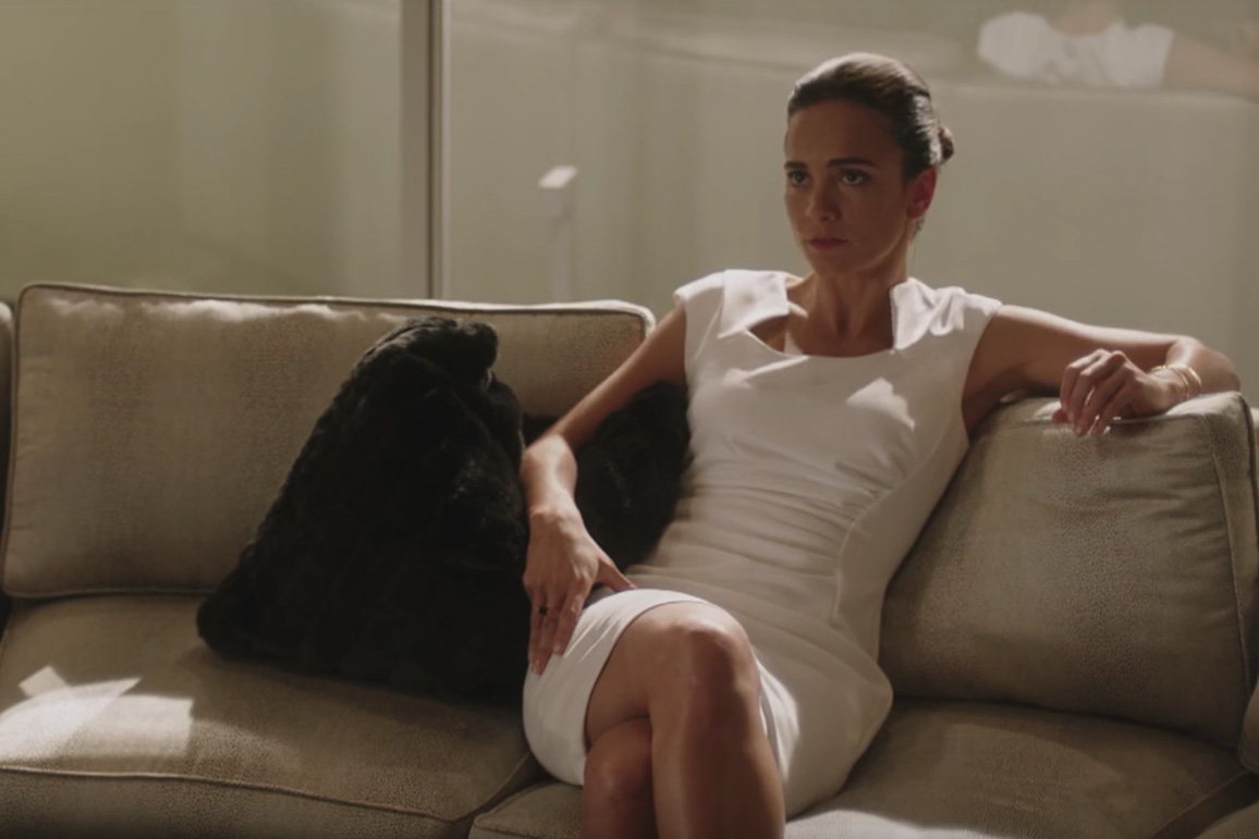 charlie desouza like alice braga sexy photo brandon oneal recommends alice braga sexy pic