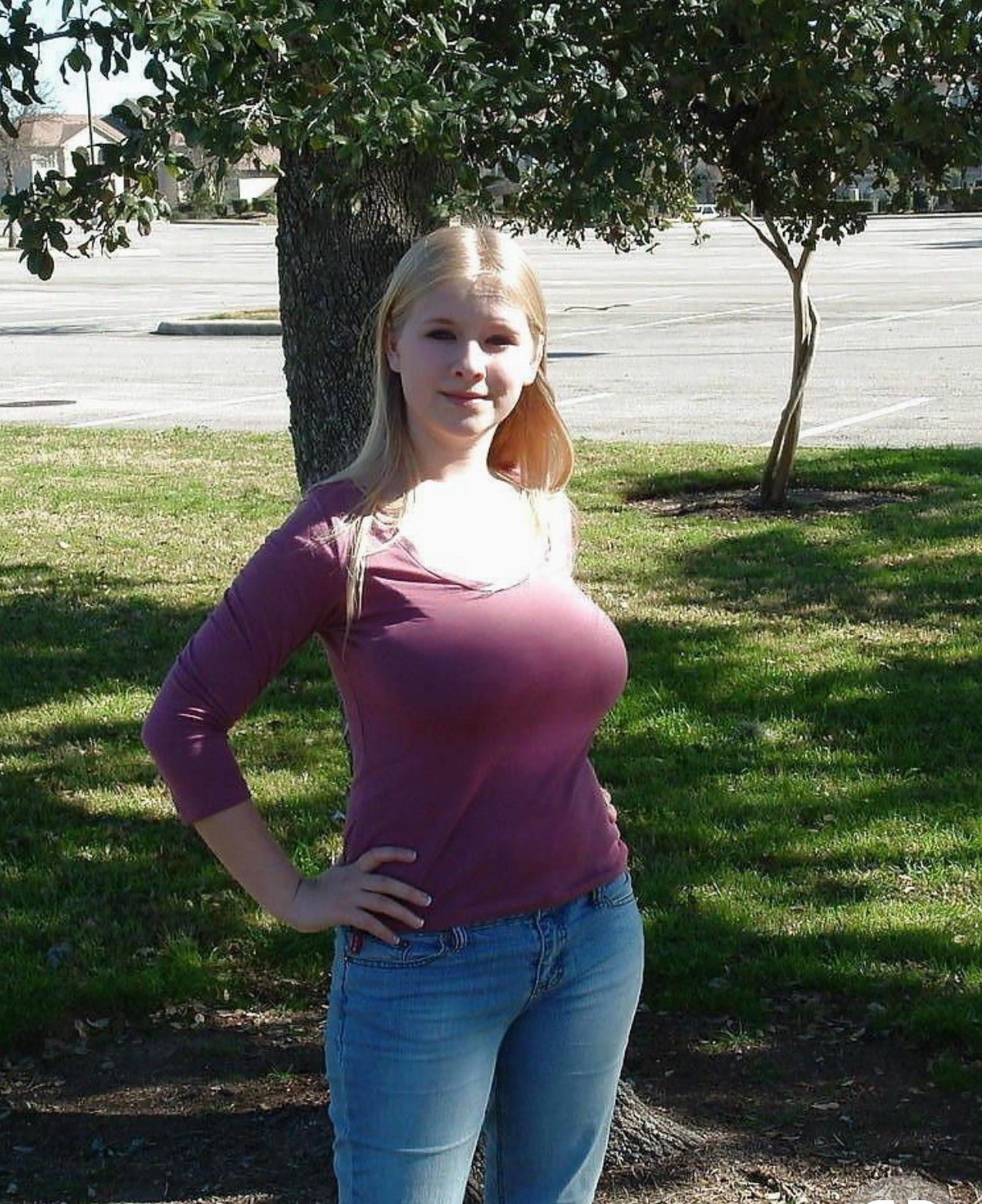skinny chick huge tits - tranny glory hole snowbunny bj