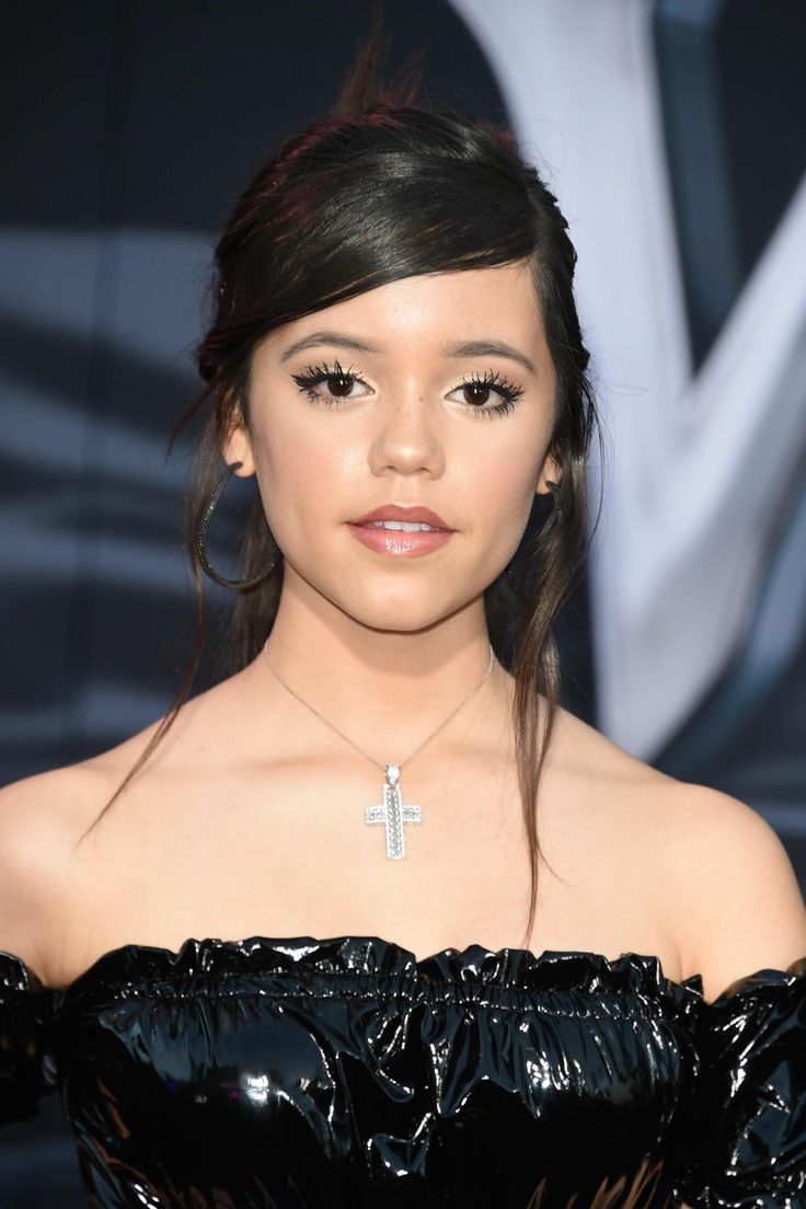 jenna ortega nakey scene - esperanza gomez porrno lexi sindel porn