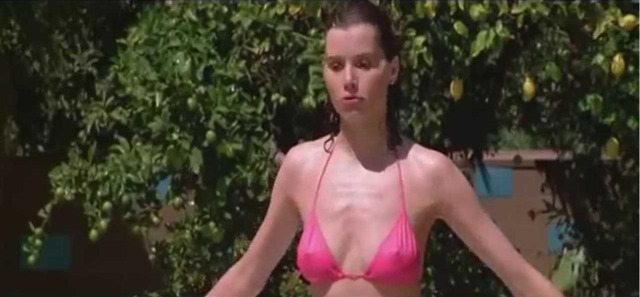 geena davis in a bikini - tittie fun gabby carter golf