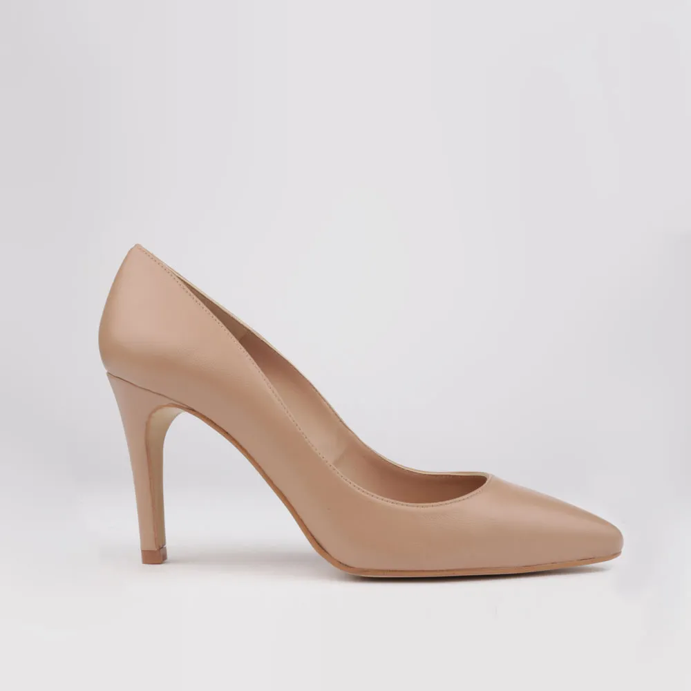 clare redhead like women in high heels nude photo benny massey recommends women in high heels nude pic