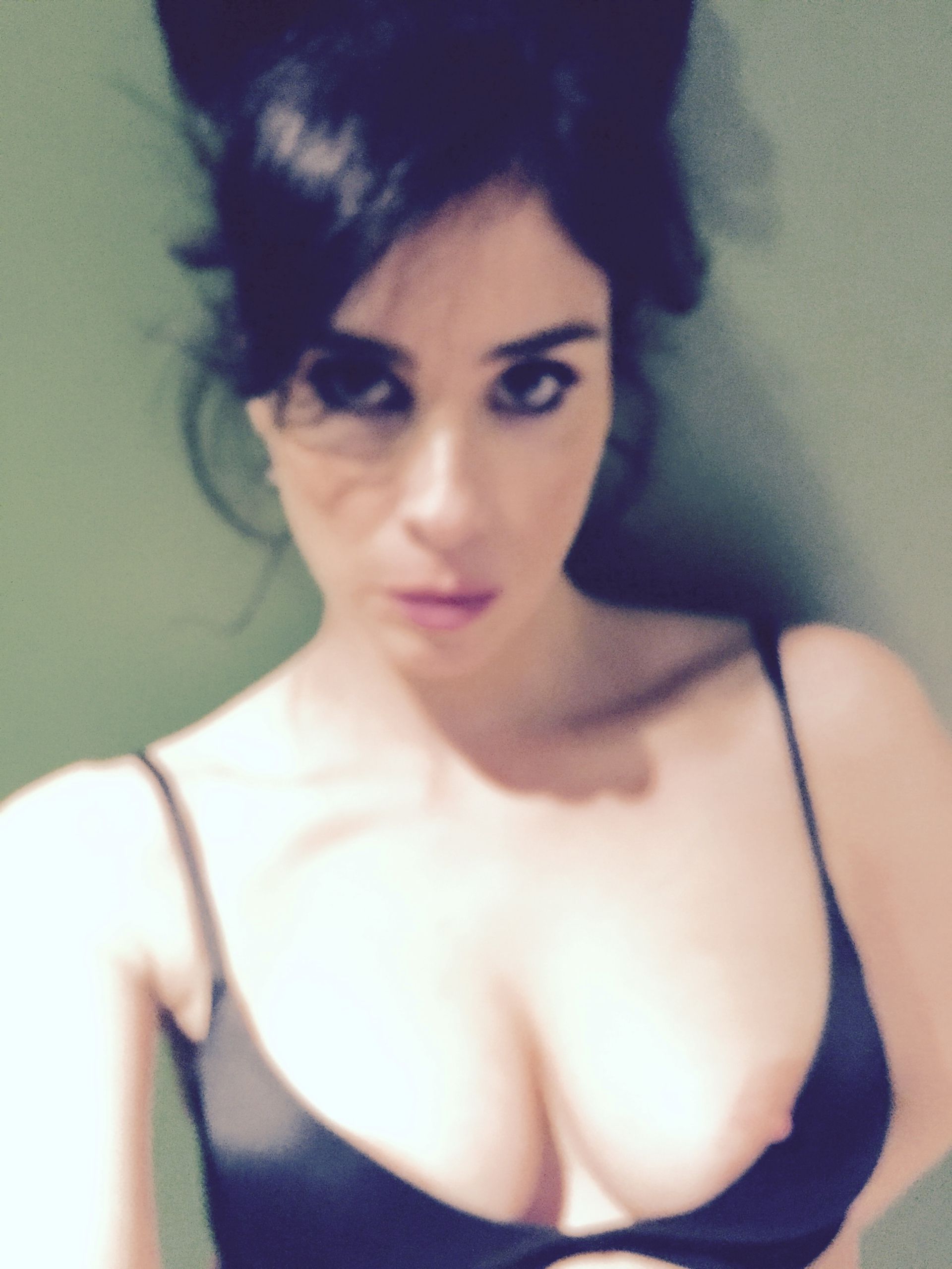 Badbreezybri porn face porn Sarah Silverman Nude double handjob