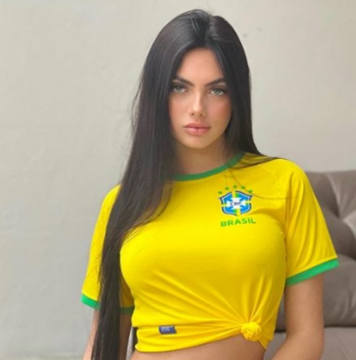 brenda trindade xxx - cumming in her hands thick booty cutie jessie on the hunt for bbc