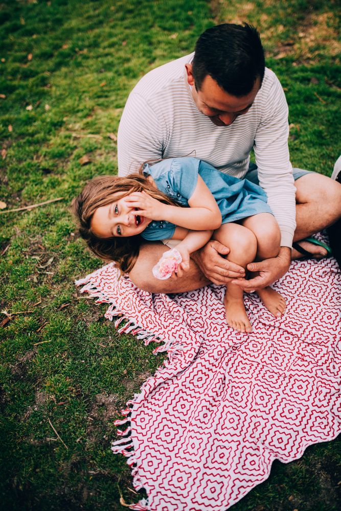 aaron pohle like daughter sitting on daddys lap photo ariel abarquez recommends daughter sitting on daddys lap pic