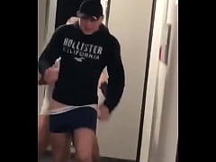 che best recommends Straight Guys Fooling Around