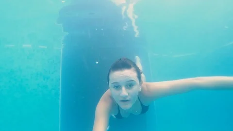 Elizabeth bentley anal maritza mendez Swimming Pool Downblouse pornstar uncut