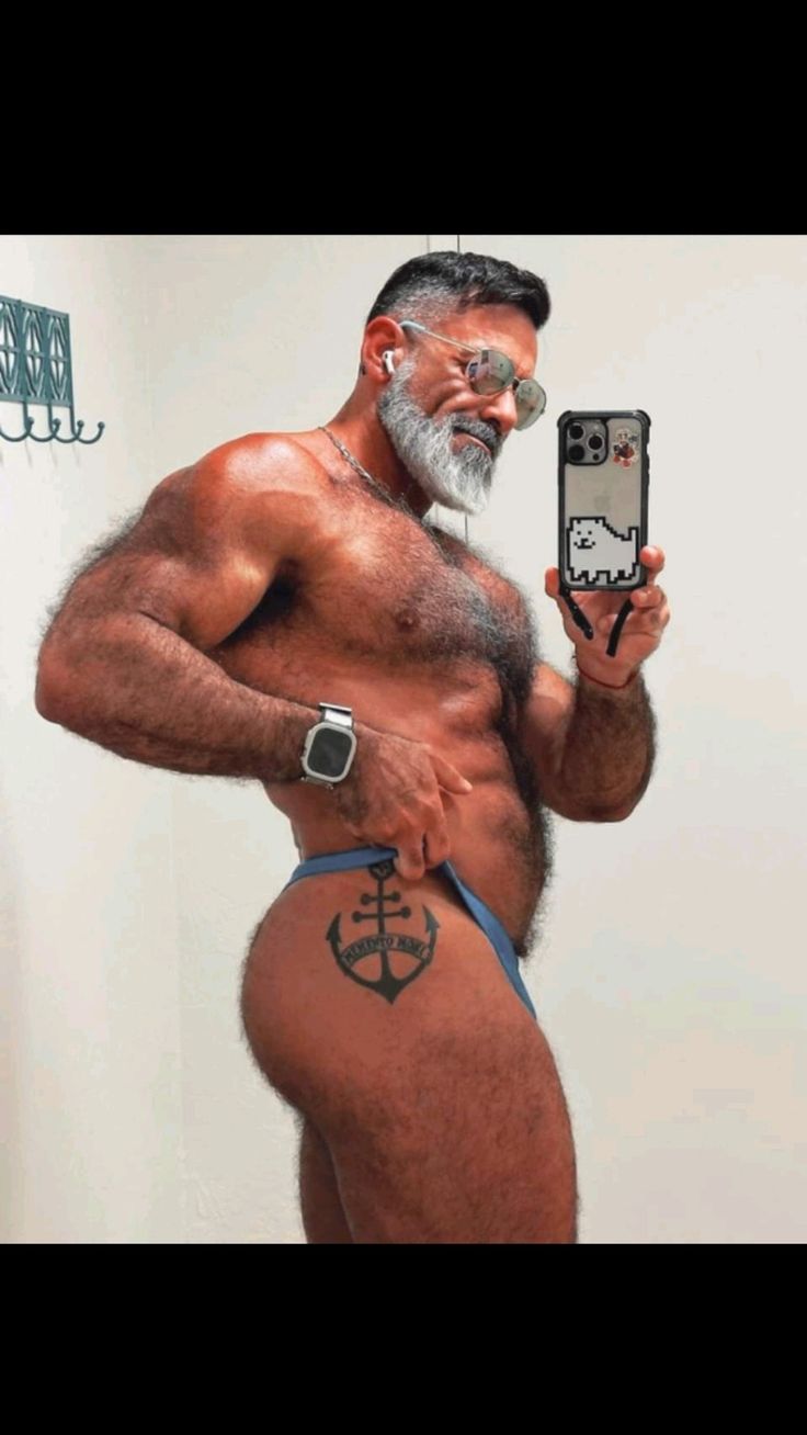 bahram yaghobinia like silver daddies mobile photo anne macleod recommends silver daddies mobile pic
