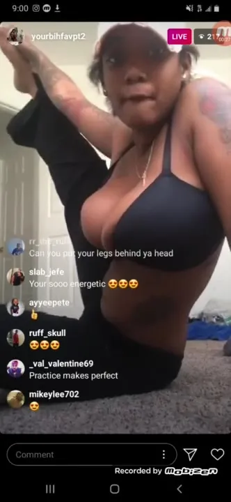 bob moates recommends Ebony Nip Slip