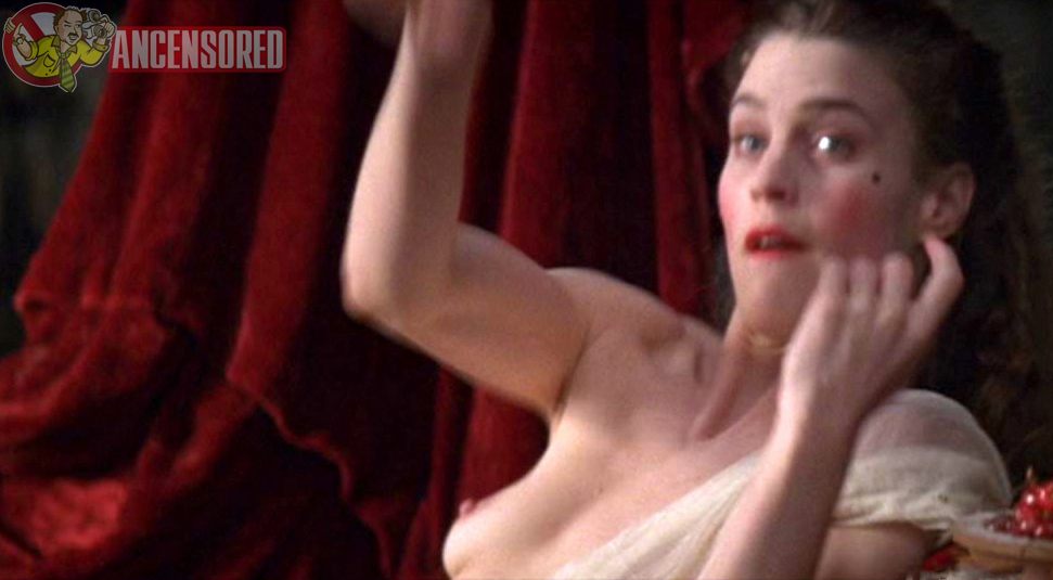 n bushe wright nude - sarenna lee photos cleavage bent over