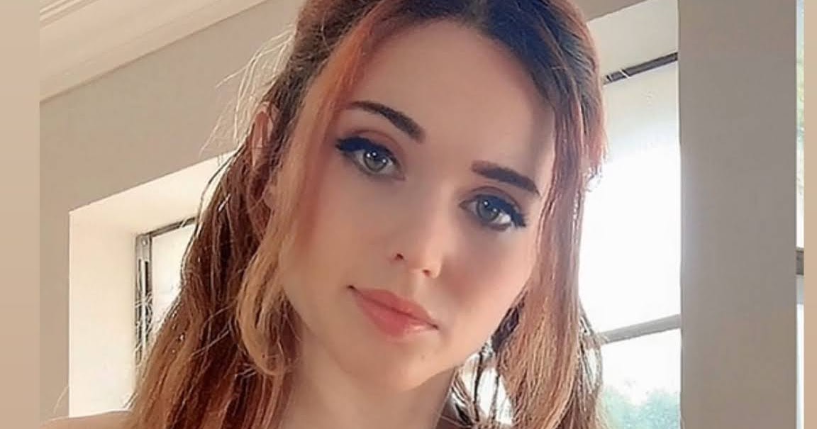 amouranth only fans leaks - big tits mexicana large anal toys