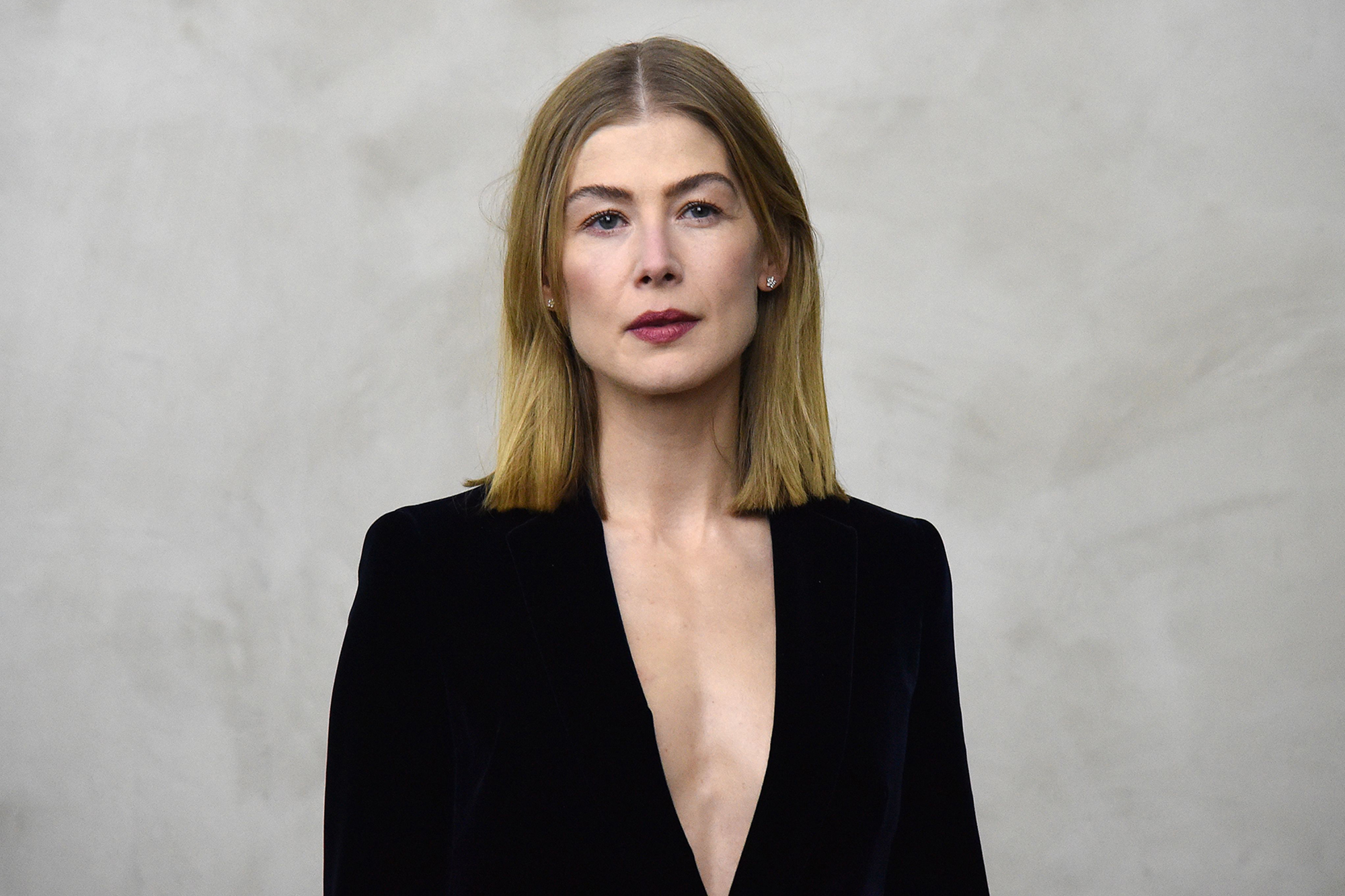 rosamund pike boobies fo rher rosamund pike boobies