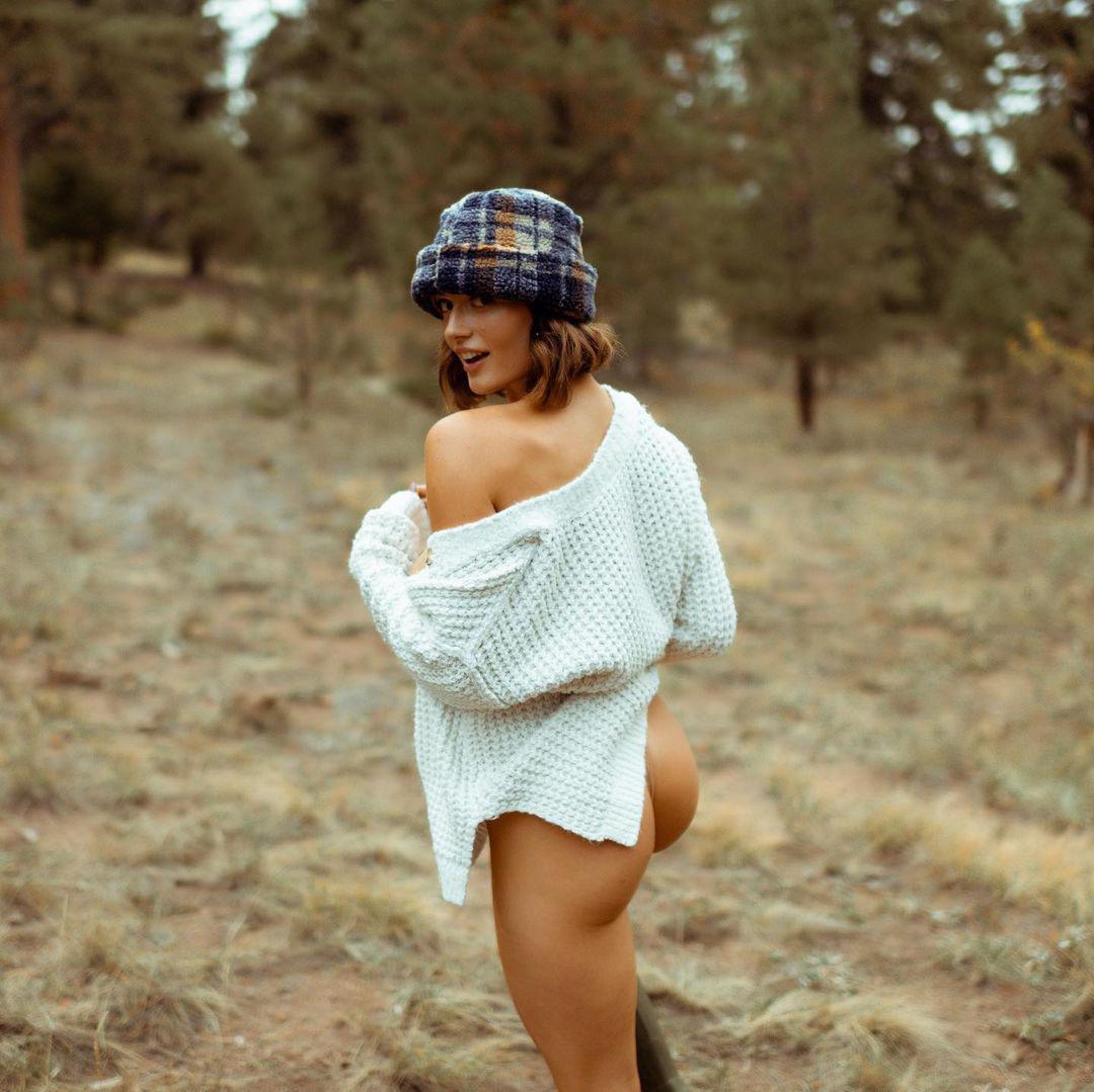 ashmita srivastava recommends Lacey Claire Rogers Nude