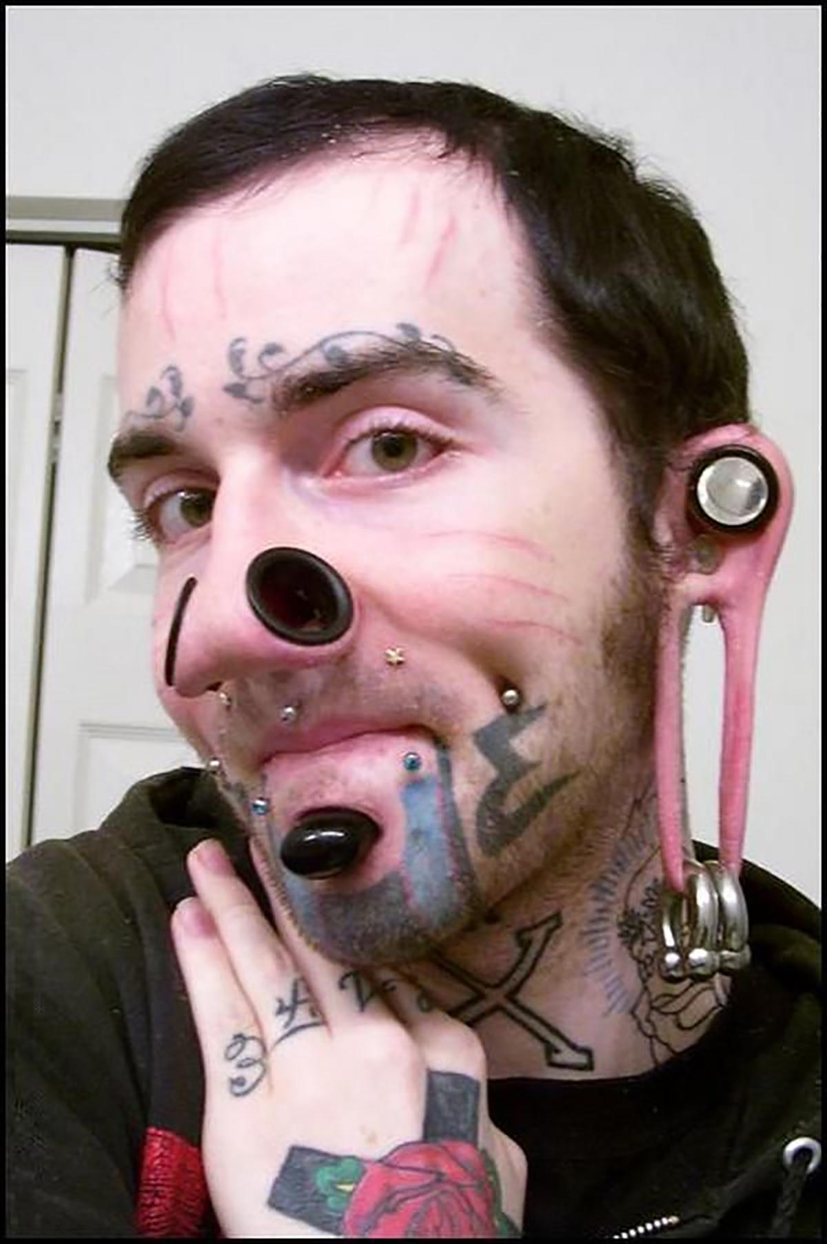 chrissi simmons like extreme piercing porn photo alisa wade recommends extreme piercing porn pic