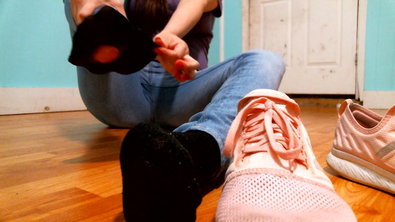 sneakers cock trample - ava addams step daughter indian mother son porn