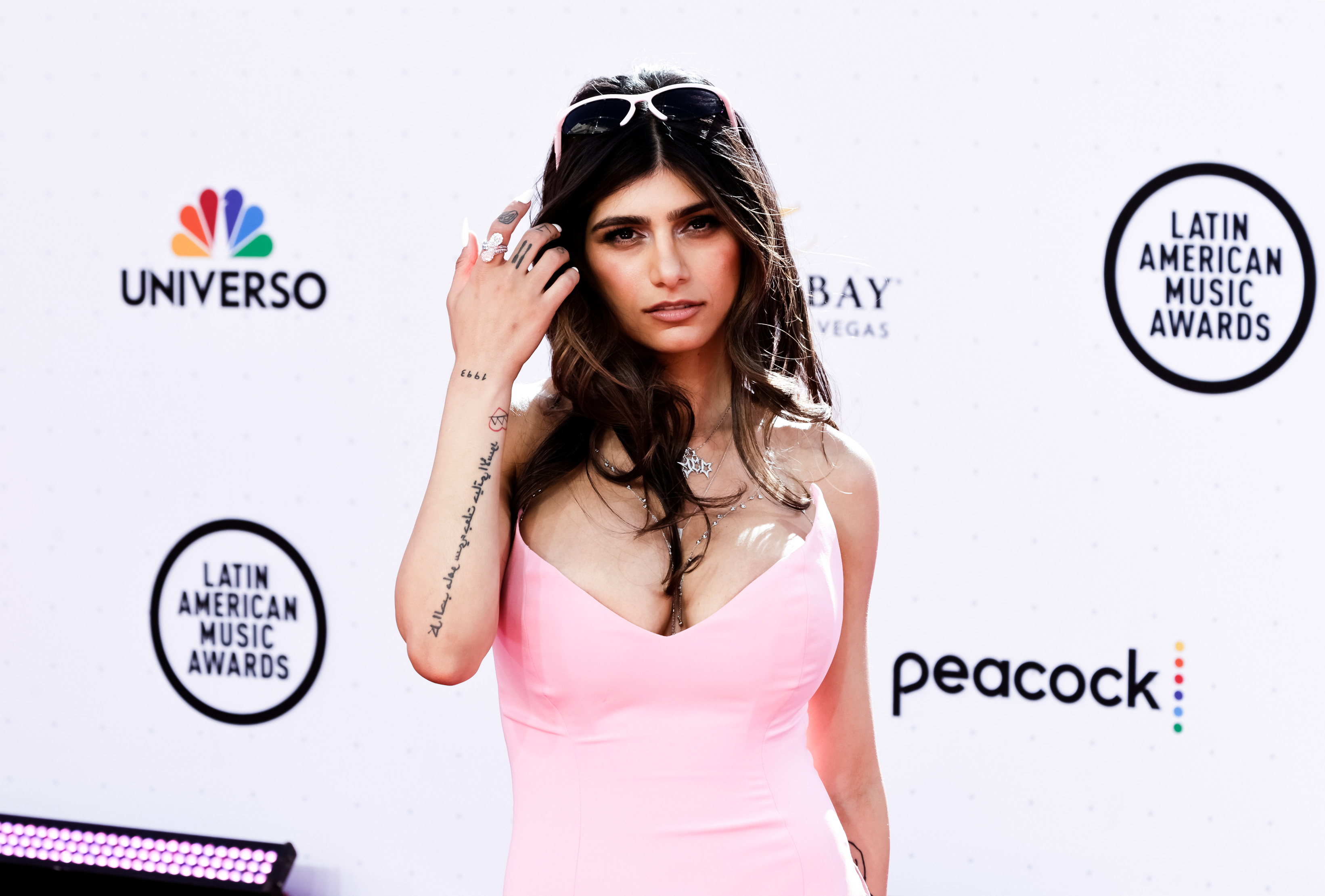 Ladies el emblem nude Mia Khalifa Used Like A Toy neil pornstar