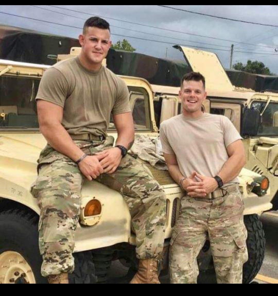 hot naked military guys - yexes dine kiara mia movies