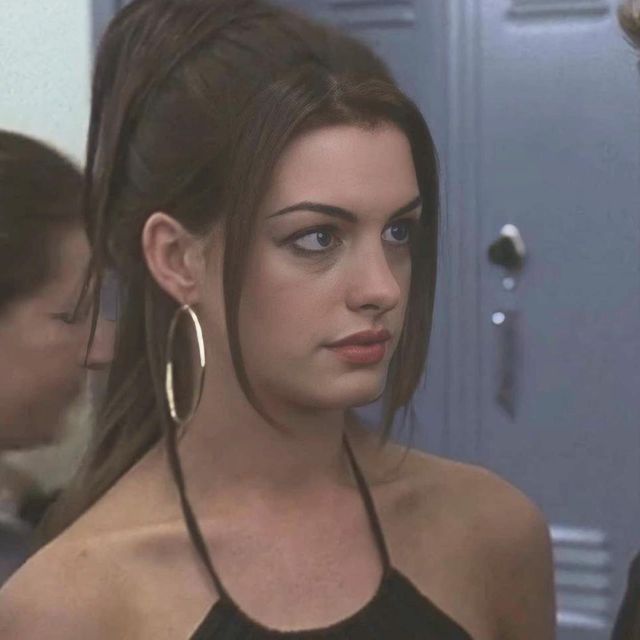 Porn 3d lara croft an elevator Anne Hathaway Hot Havoc dripping cum