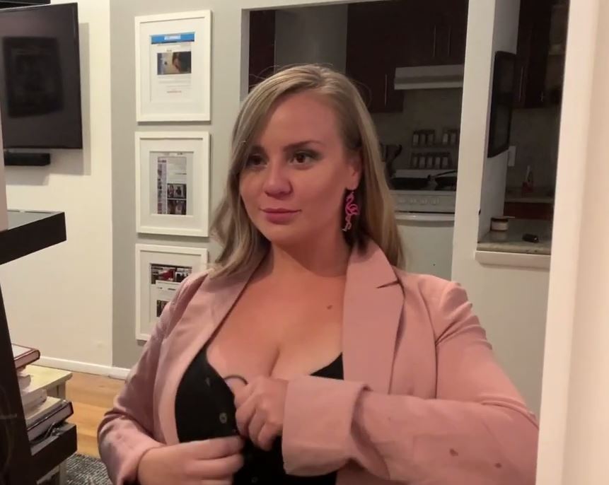 Poison ivy facesit slut gets Hidden Cam Breast com mom