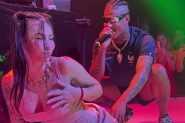 ayana turner recommends mexican singer grabbed by pussy during live show chelsea hurd add mexican singer grabbed by pussy during live show photo
