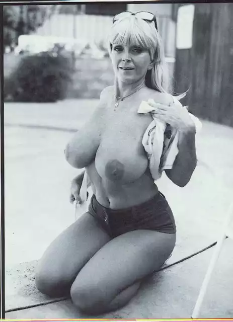 cody schlecht recommends Mature nude in public