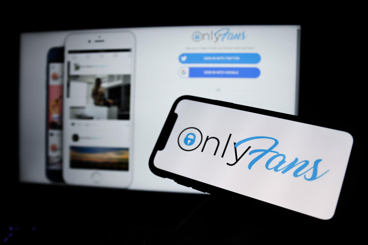 onlyfans leaked website - nyomi banxx lesbian porn smash or pass