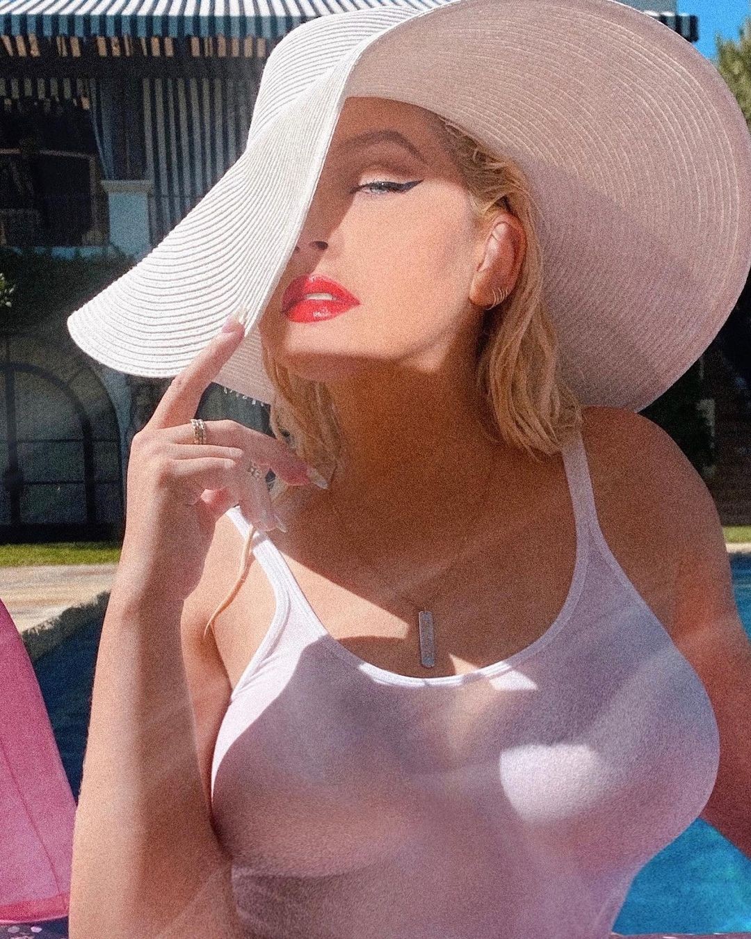 christina aguilera boobs nude - skyy black bj pawg glasses