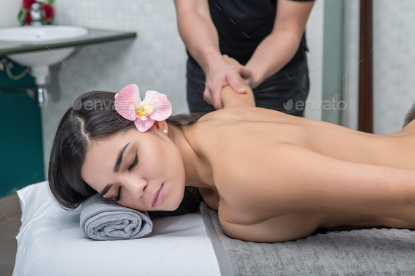 danielle darcy sremac recommends nude massage by women pic
