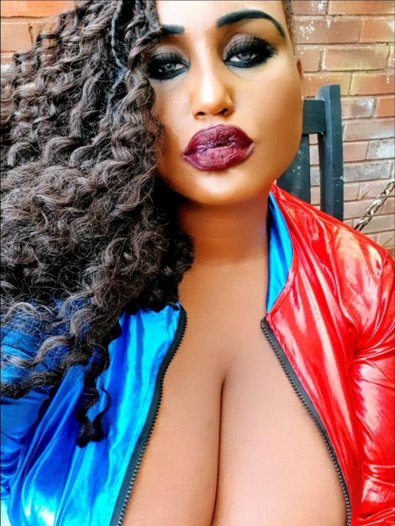 huge boobs hanging out tammy nude huge boobs hanging out