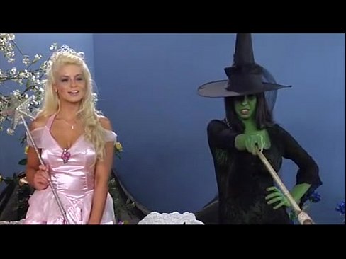 Not The Wizard Of Oz Porn and kimberly claudio quezada recommends Not The Wizard Of Oz Porn