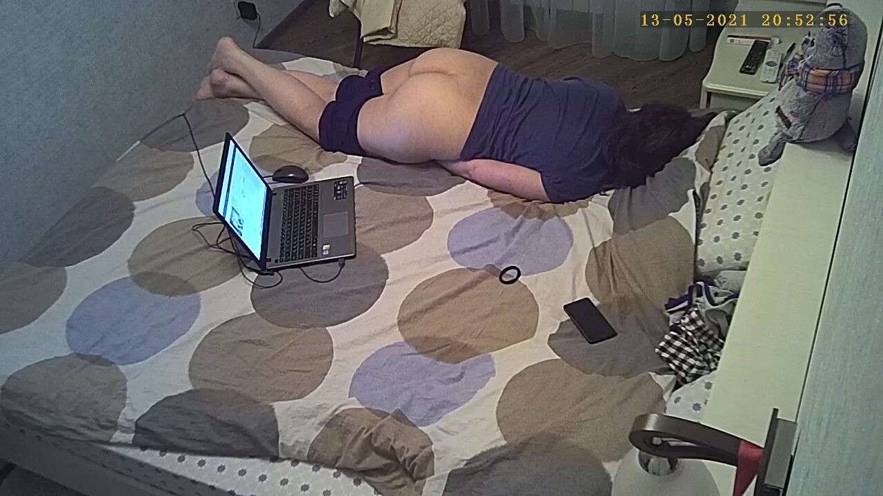 Best of watchingmymomgoblack porn crystal wylie share hidden camera masterbation videos photos