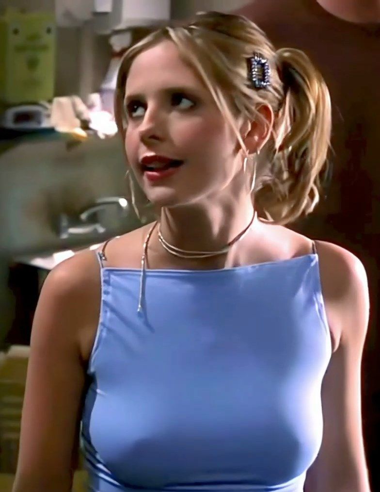 sarah michelle gellar nip - harley quinn face sitting isis taylor bangbros