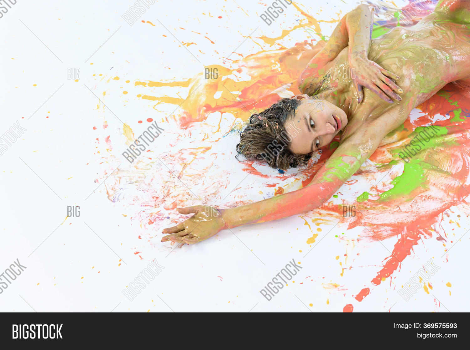 allen chatten like woman without clothes photo arnold saragena recommends woman without clothes pic