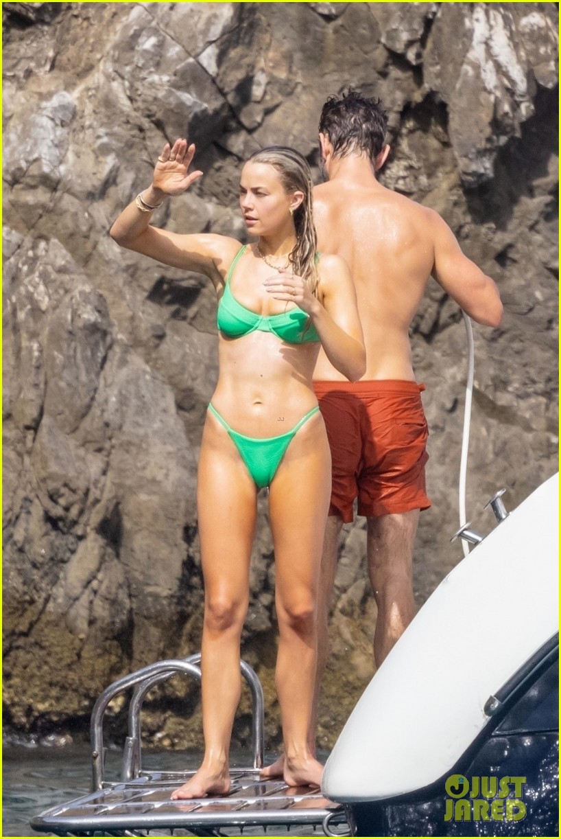 rebecca rittenhouse nude - apolonia lapiedra anal sun tanning nude