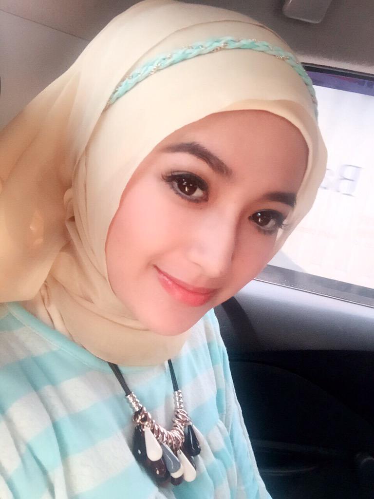 video bokep jilbab terbaru - show me women in the nude kelly scott porn
